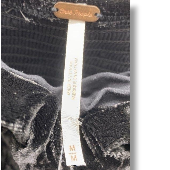 Free People Trapped In Your Love Black Velvet Crop Top Size M Medium - Picture 4 of 7